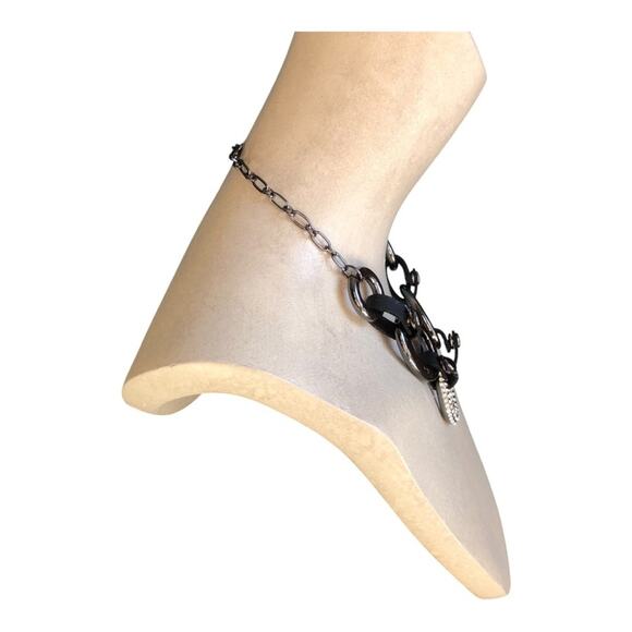 Urban Outfitters NWT Black Silver Sparkly Rhinestones Statement Necklace - Picture 6 of 13